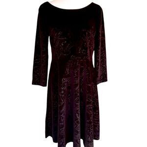 Soma 90’s style velvet floral embossed fit and flare skater style dress S NEW